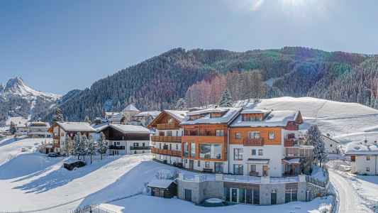 Hotel Chalet Dlaces in winter